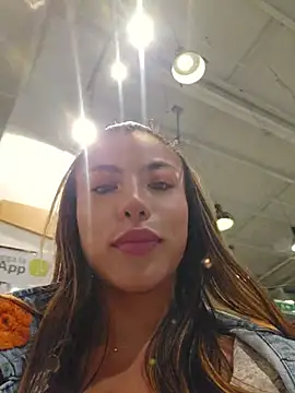 Karen_San_Miguel webkamerás műsora