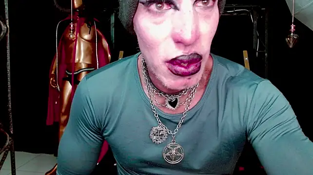 Živý XXX chat LILITHMADAME