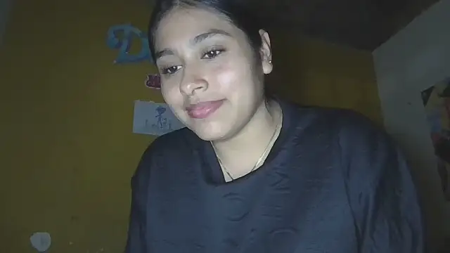 Chat +18 de zairabreze ao vivo
