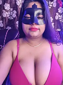Chat XXX ao vivo de Miss--Naina