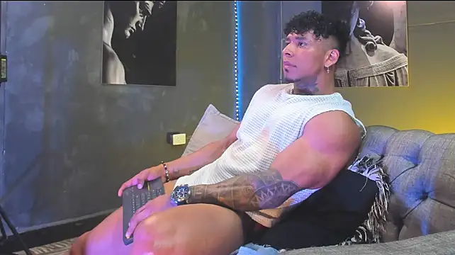 دردشة bradley_smith الجنسية المباشرة