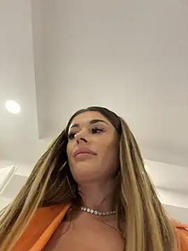 IsabellaEtthan Adlı Modelin Canlı XXX Sohbeti