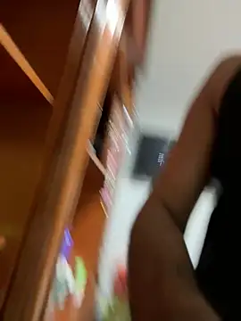 Col_fckのライブXXXチャット