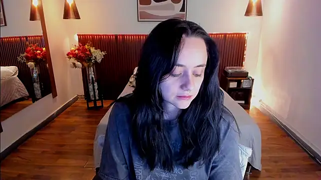 دردشة KatherineBond الجنسية المباشرة