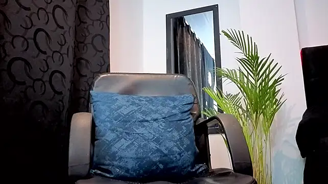 Chat +18 de Noha-Wolf ao vivo
