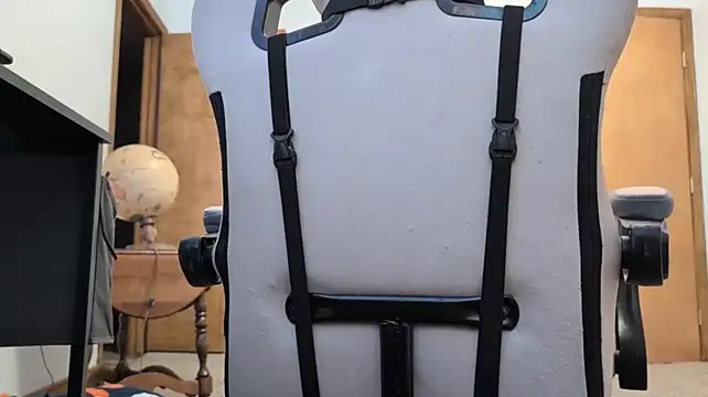 Opondestre00420's Live XXX Chat