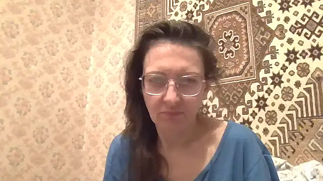Онлайн чат XXX FayInessaKiss