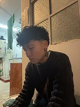 ian_mathias_'s Live XXX Chat