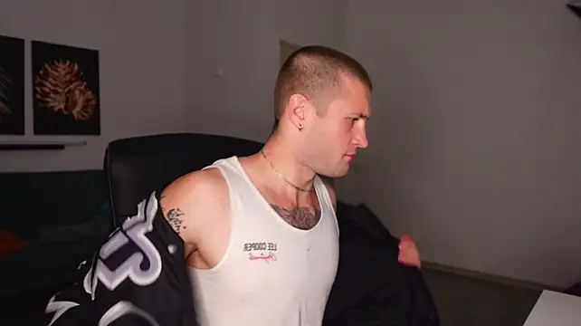 Онлайн чат XXX Igor_Wilde