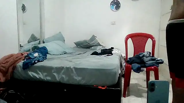 Chat +18 de bigdick211292 ao vivo
