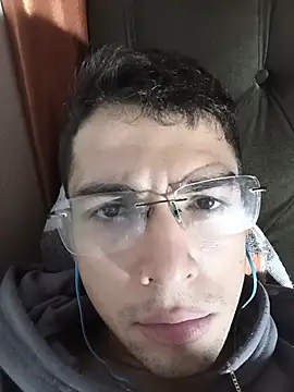 Tchutomn Live XXX chat