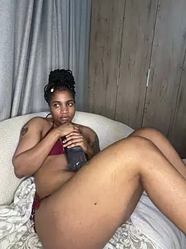 Milkypucy's Live XXX Chat
