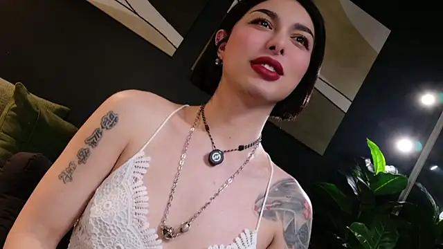 XXX chat uživo modela LetisiaRocks