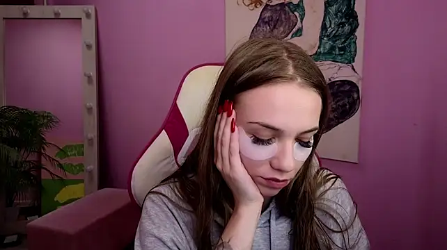 Cutie__Kitty Adlı Modelin Canlı XXX Sohbeti
