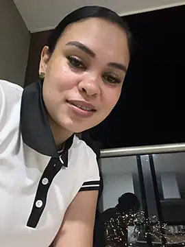 FOX_LATINA Obrolan Langsung XXX