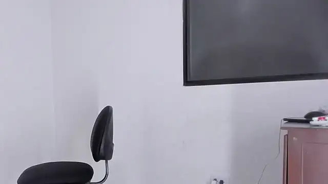 Emma_lean 现场XXX聊天