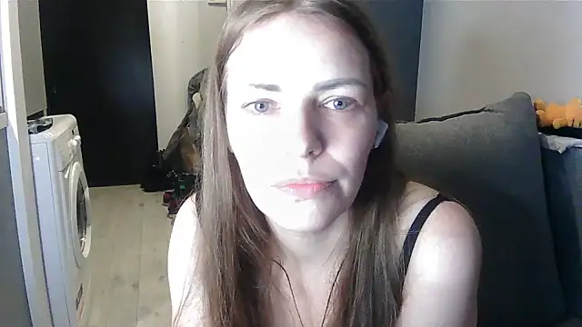 AnnaDiamond1 live XXX chat
