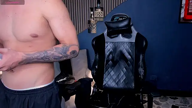 Chat XXX en directo de Axxel_Muscle