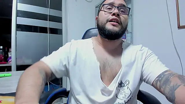 VINCEDMAGLIOO Live XXX-chat