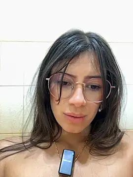 iris_cuteface live XXX chat