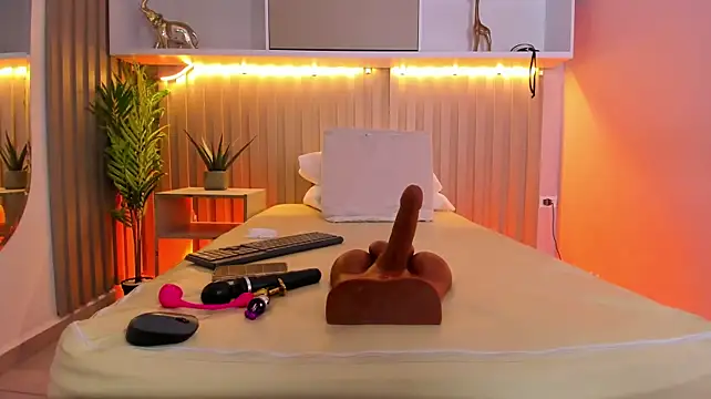 jazminmoree Adlı Modelin Canlı XXX Sohbeti