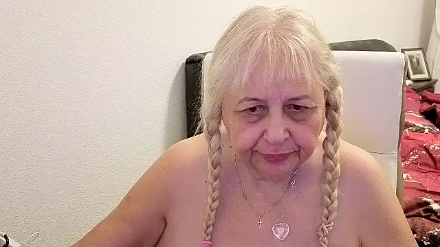 SusiLifeXXX live XXX chat