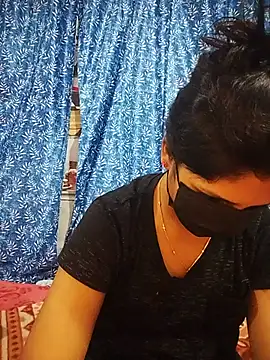 Tamil_SweetHeart Adlı Modelin Canlı XXX Sohbeti