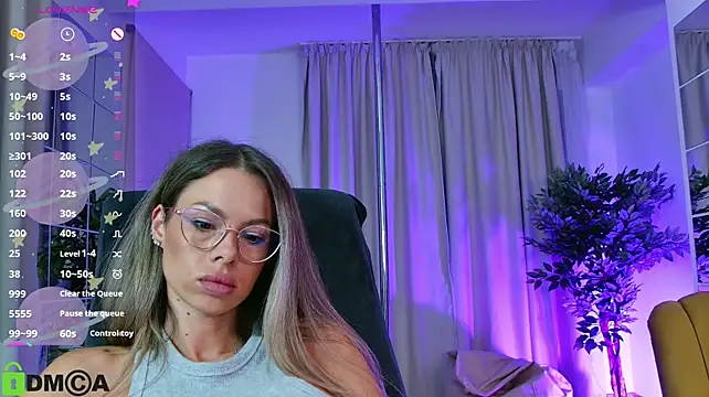 AllenaMoon's Live XXX Chat
