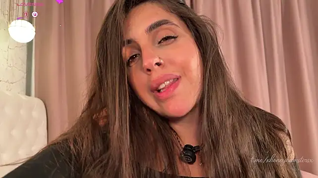 xHONEYHAMSTERSx's Live XXX Chat