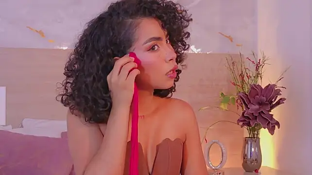 TamaraMontiel Adlı Modelin Canlı XXX Sohbeti