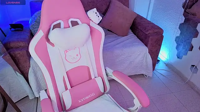 Ruby-conner2's Live XXX Chat