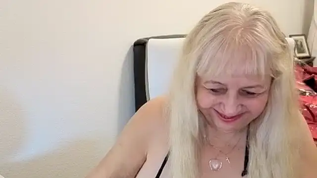 SusiLifeXXX's Live XXX Chat