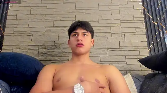 Chat XXX ao vivo de Lander_Cruz