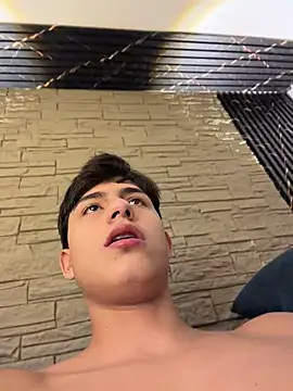 Lander_Cruz Live XXX-chat