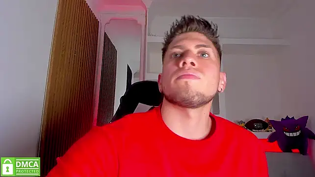 צ'אט XXX בשידור חי של SebastianMaximoff_