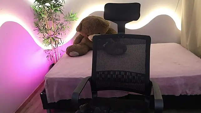 Chat +18 de Emma_Lirys ao vivo