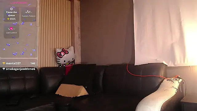 Chat +18 de kittyhouse_hs ao vivo