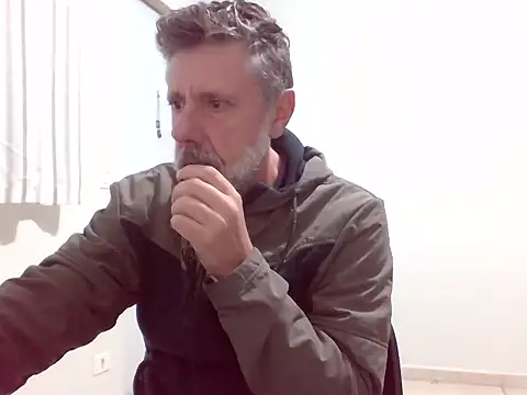machoalpha459 现场XXX聊天