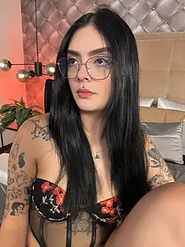 Chat +18 de AliceRitter ao vivo