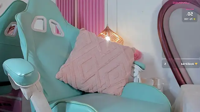 AriaCush Live XXX Chat