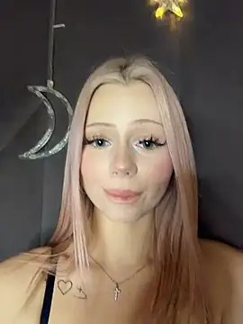 Lucy_Bambi 现场XXX聊天