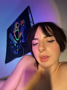 MikaScarlet Adlı Modelin Canlı XXX Sohbeti
