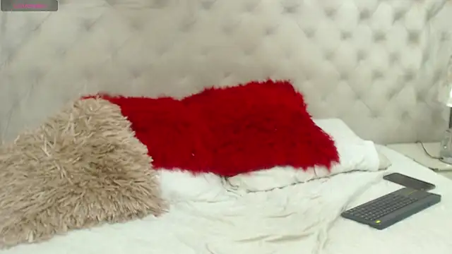 XXX chat uživo modela DaniStuart