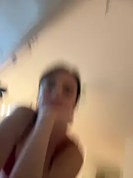צ'אט XXX בשידור חי של XXlolaXX