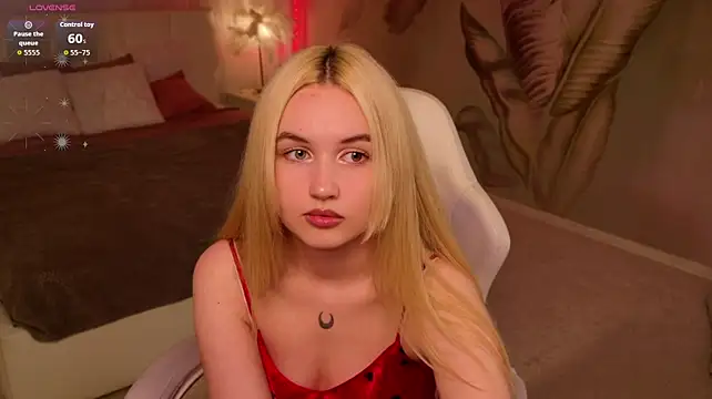 Lilly_Eyes' Live XXX Chat