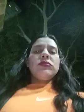MiaBellefort Adlı Modelin Canlı XXX Sohbeti