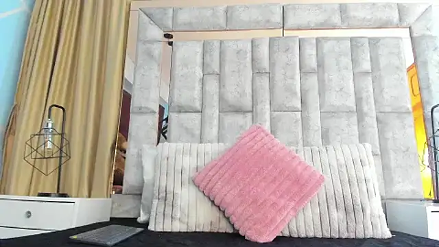 XXX chat uživo modela alex_noa