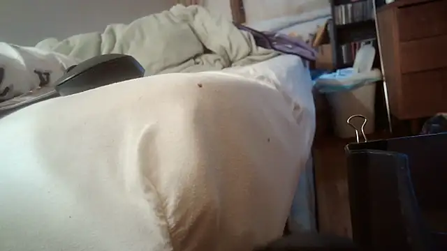 jumpingtomflash's Live XXX Chat