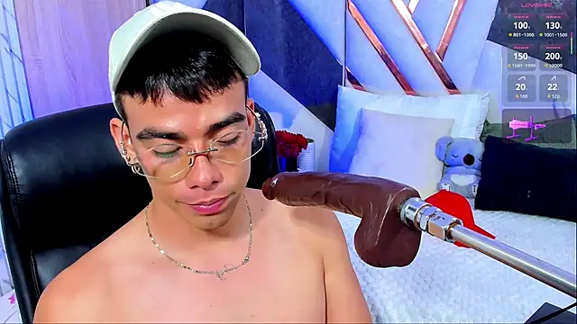 Chatroom XXX en direct de Alejandro_karter18