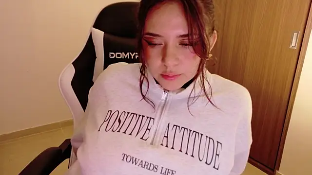 kim_blake – Naživo XXX chat